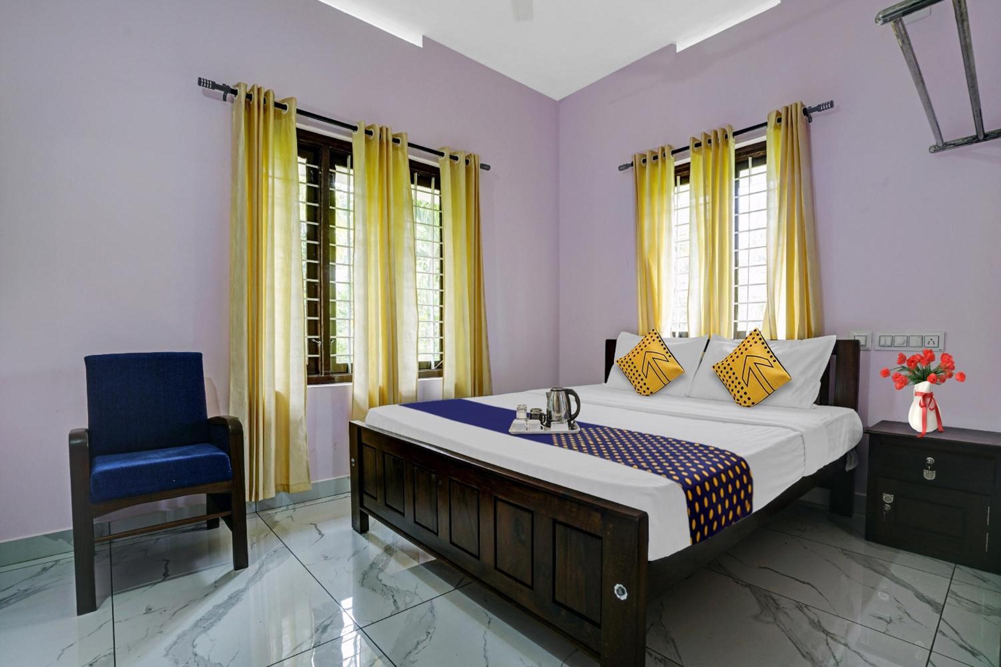Spot On Shalom Palace Residency Neriyamangalam Exteriér fotografie